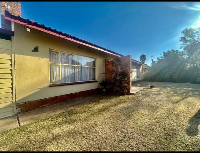 3 BEDROOM HOUSE FOR SALE IN VANDERBIJLPARK CE 5
